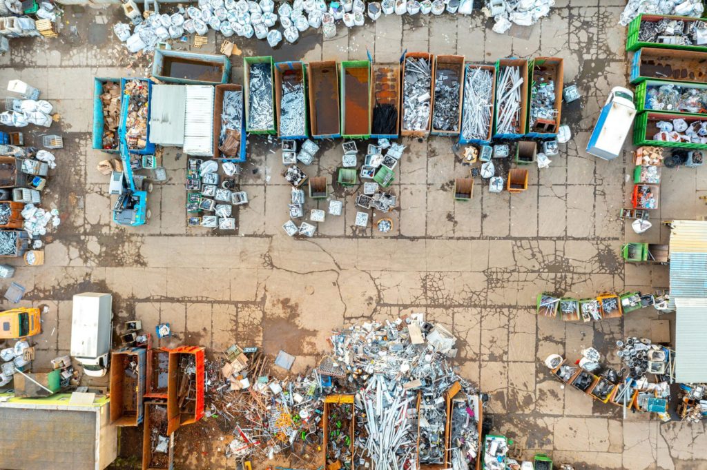 Akanthas, analyse et caractérisation automatisée de déchets industriels (DAE) pour éditer des rapports de caractérisation conformes Loi AGEC, décret 2021-1199