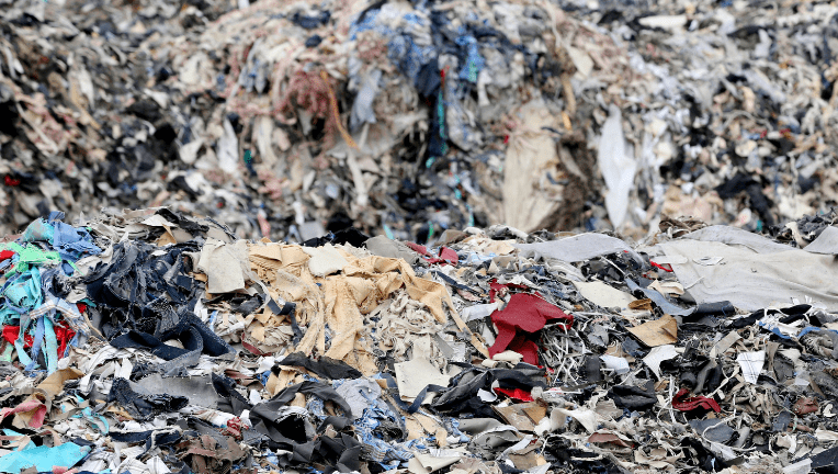 Recyclage textile : pourquoi la Loi ne suffira pas